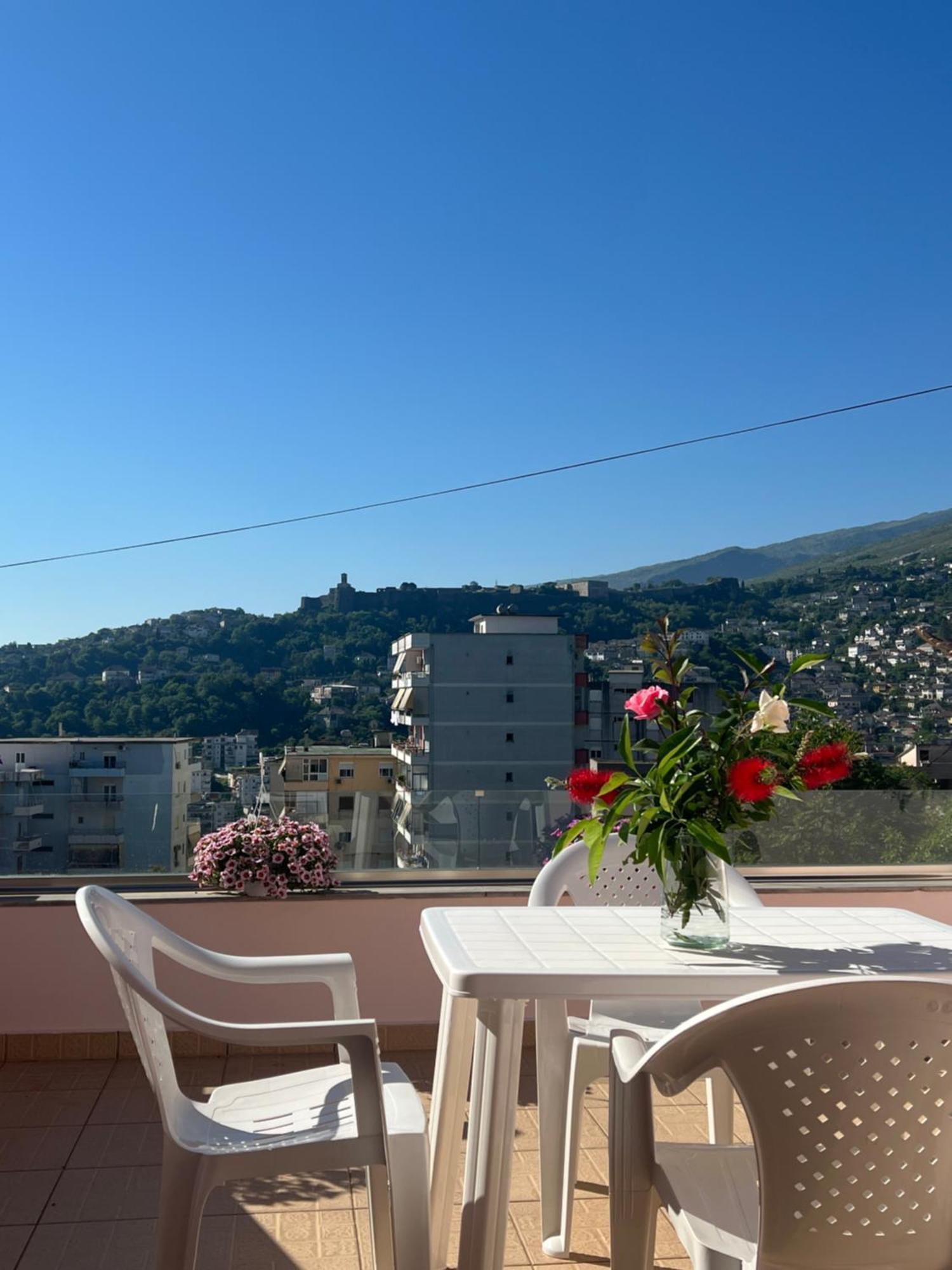 Flower Terrace Apartment Гирокастра Экстерьер фото